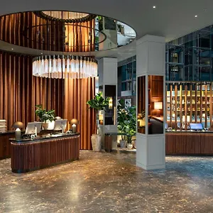 Radisson Blu Zurich Airport 클로텐
